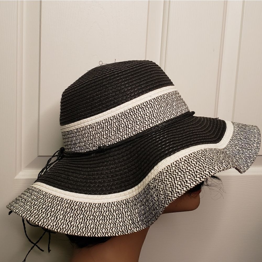 Floppy Paper Sun Hat